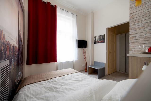 Manhattan Studio Budapest Room photo